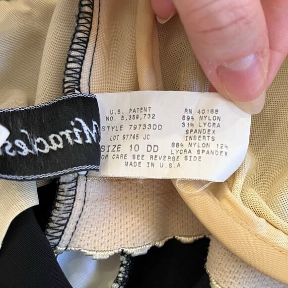 Miraclesuit One-Piece Swimsuit 10DD Black Green Stripe Full Coverage Sporty - Picture 9 of 12